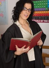 Montse Swinger Puts Down Her Notebook And Opens Her Legs In Here
